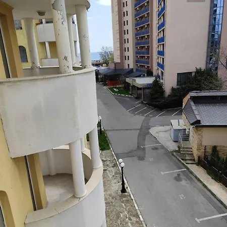 Victoria Residens Apartmens * 阳光海滩