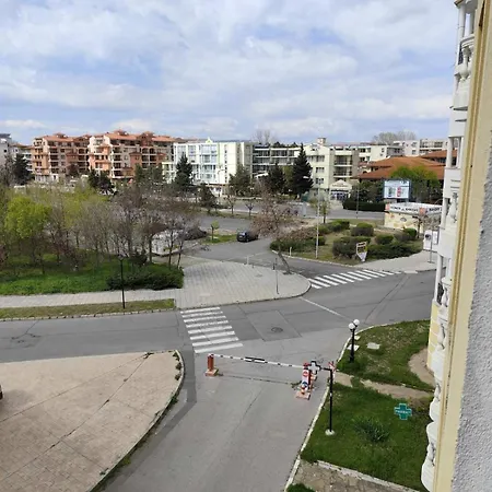 Victoria Residens Apartmens 公寓 阳光海滩